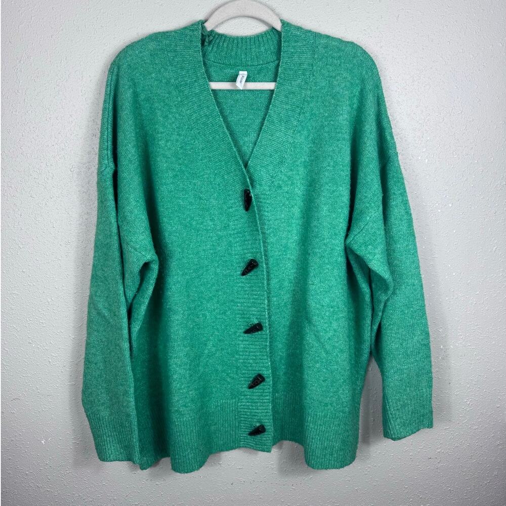 Wishlist Green Cardigan Oversized with Chunky Buttons Womens Size Large